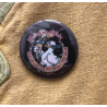 Button "Saufen für den Weltfrieden"